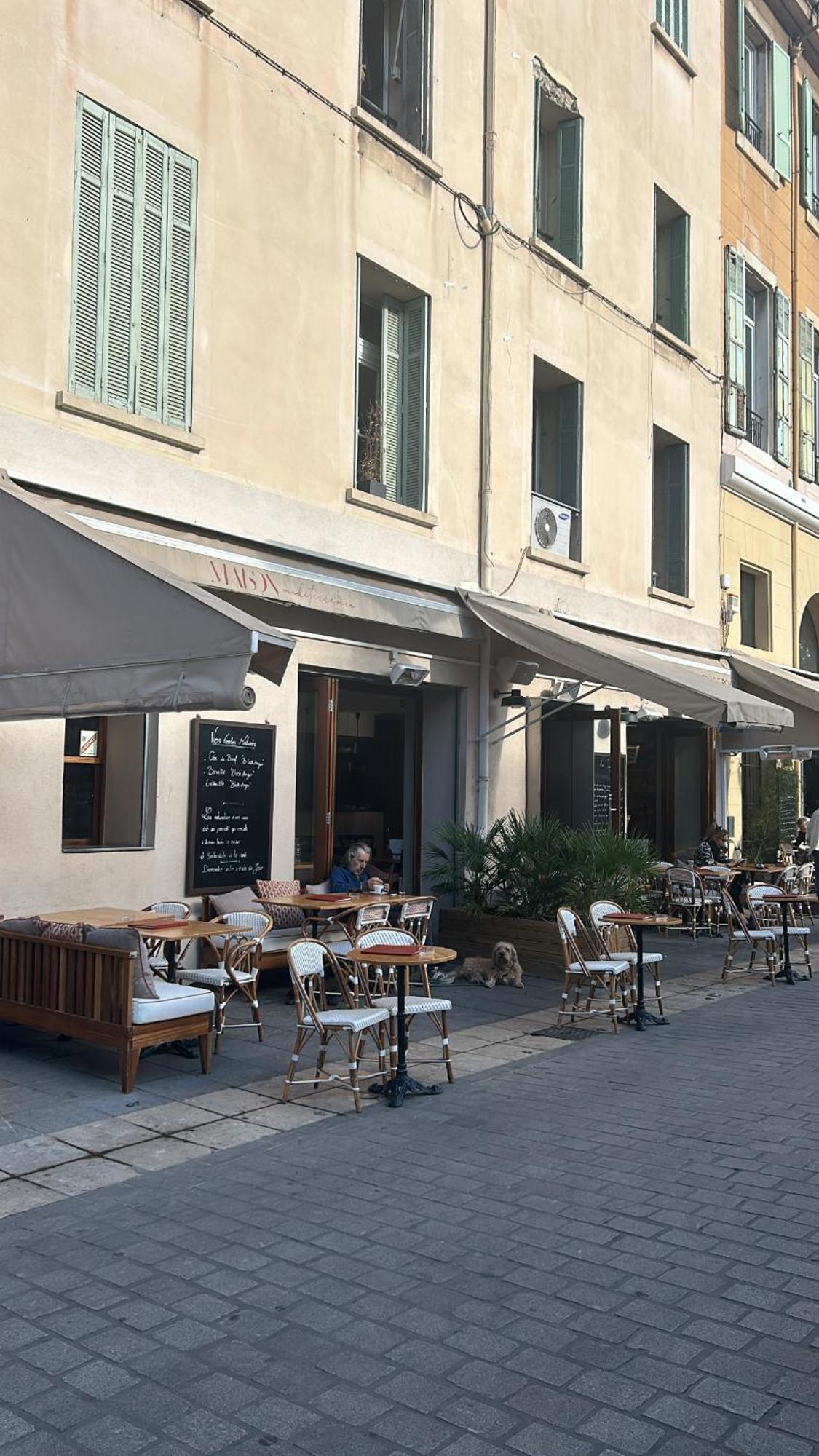 Appartement Place Aux Huiles